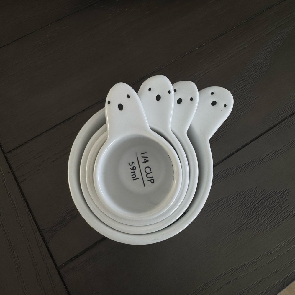 crate and barrel halloween ghost ceramic measuring cups set